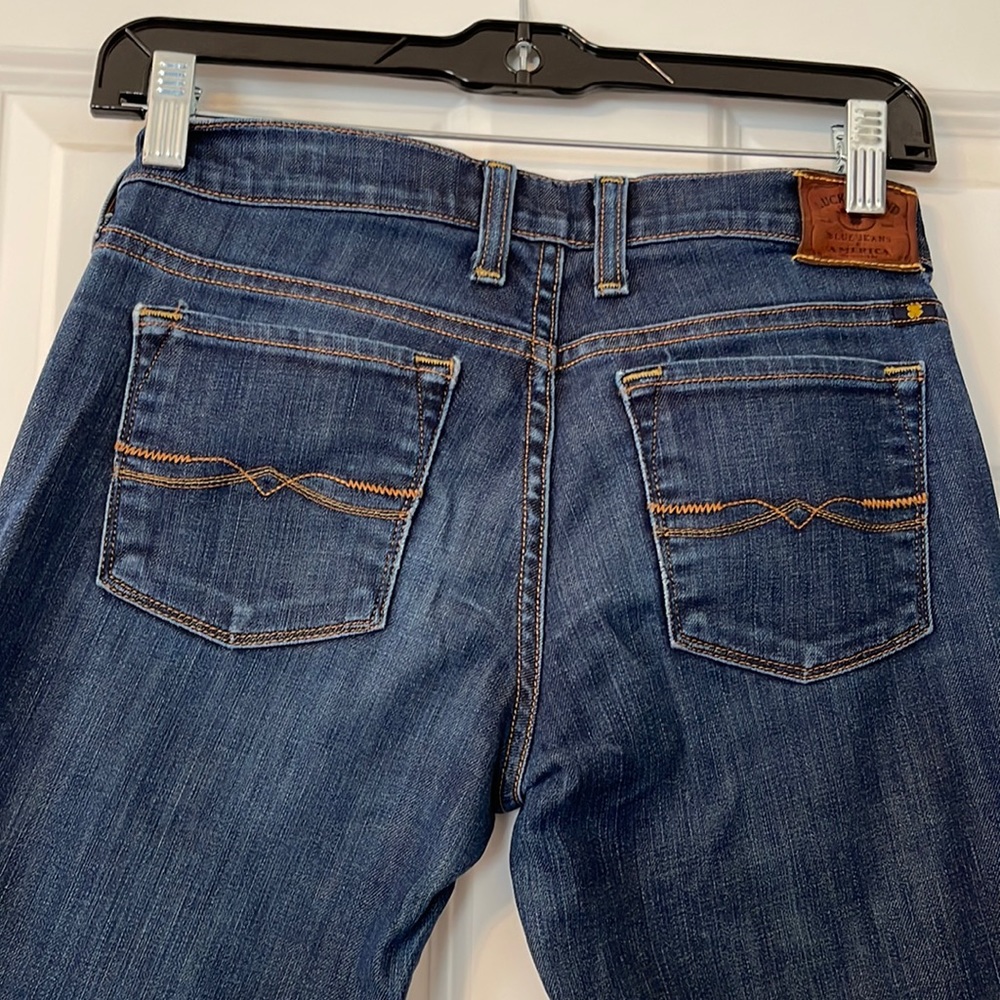 LUCKY BRAND “Charlie Skinny”. Size 0/25. Nice pair, pre loved.